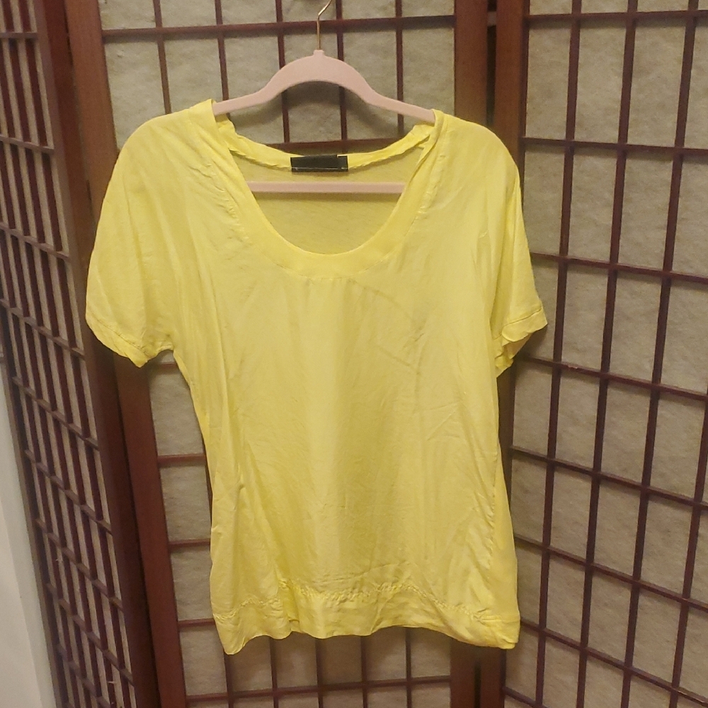 Martin + Osa Silk/Cotton Yellow Fitted Short Sleeve Top